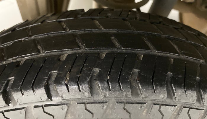 2018 Maruti Alto 800 LXI, Petrol, Manual, 42,465 km, Right Rear Tyre Tread