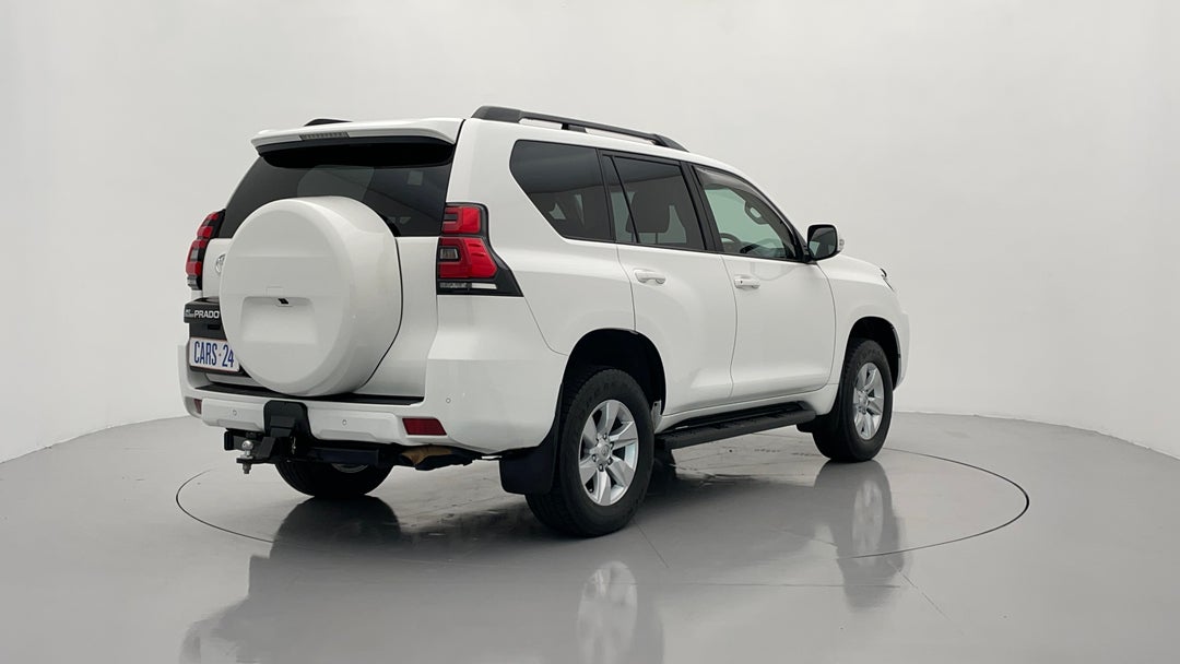 Right Back Diagonal (45- Degree) View