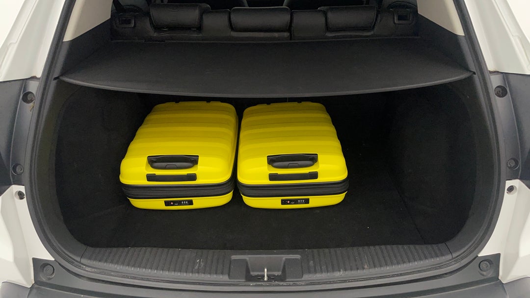 2020 Honda HR-V Vti-lx, Automatic, 28053 km, Boot Inside View with Luggage