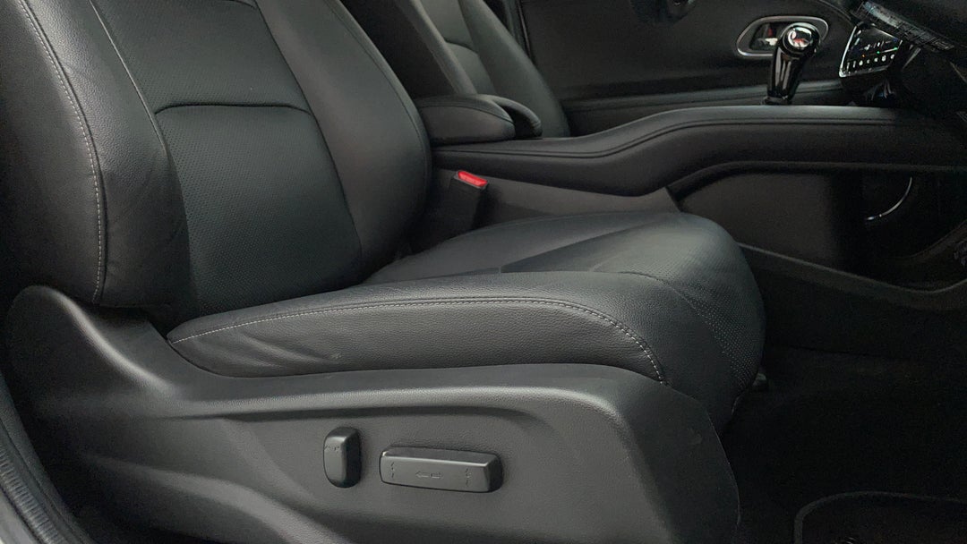 2020 Honda HR-V Vti-lx, Automatic, 28053 km, Drivers Side Adjustment Panel