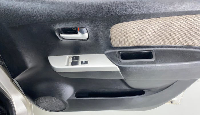 2013 Maruti Wagon R 1.0 LXI, Petrol, Manual, 30,775 km, Driver Side Door Panels Control