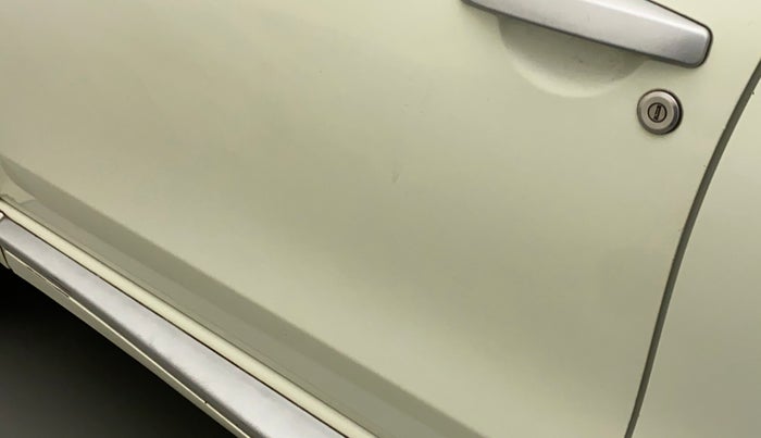 2015 Nissan Terrano XL (P), Petrol, Manual, 45,564 km, Front passenger door - Minor scratches