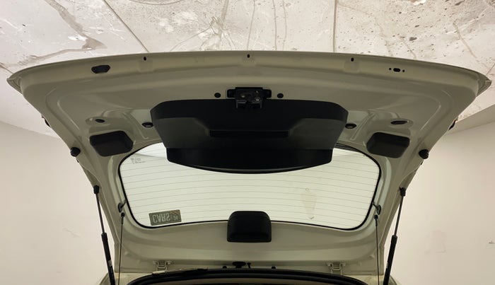 2015 Nissan Terrano XL (P), Petrol, Manual, 45,564 km, Boot Door Open