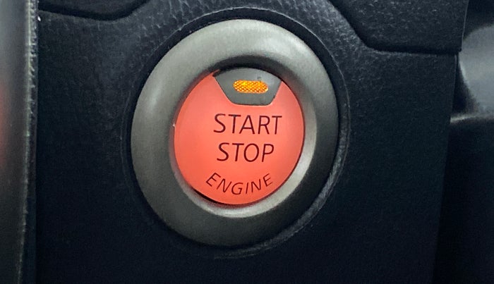 2017 Nissan Micra XV CVT, Petrol, Automatic, 28,805 km, Keyless Start/ Stop Button