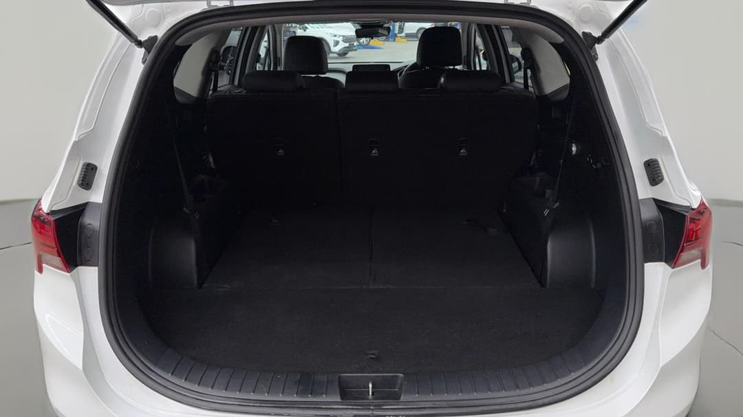 2023 Hyundai Santa Fe Active Crdi (AWD), Automatic, 69357 km, Boot Inside View