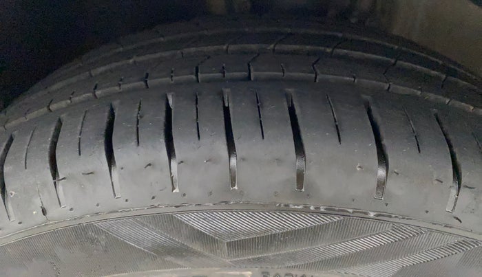 2019 Skoda Rapid STYLE 1.6 MPI, Petrol, Manual, 42,624 km, Left Front Tyre Tread