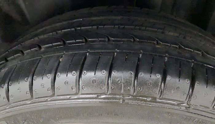 2019 Skoda Rapid STYLE 1.6 MPI, Petrol, Manual, 42,624 km, Left Rear Tyre Tread