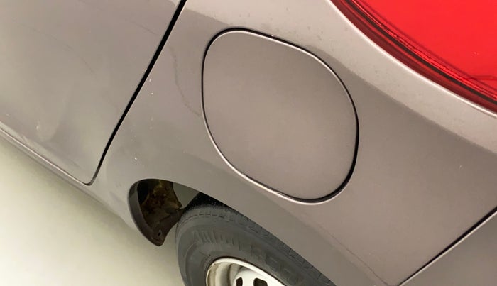 2017 Tata Tiago XE PETROL, Petrol, Manual, 62,442 km, Left quarter panel - Minor scratches