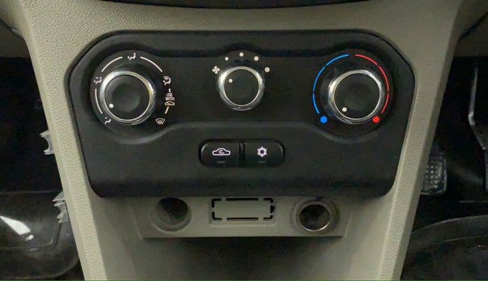 2017 Tata Tiago XE PETROL, Petrol, Manual, 62,442 km, AC Unit - Directional switch has minor damage