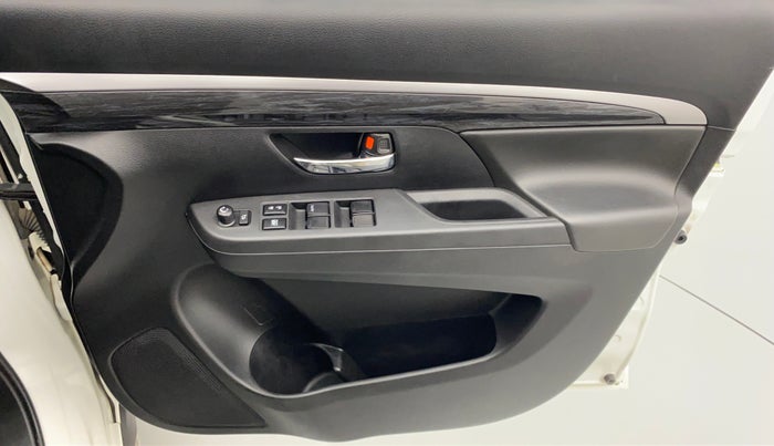 2019 Maruti XL6 ALPHA AT SHVS, Petrol, Automatic, 22,405 km, Driver Side Door Panels Control