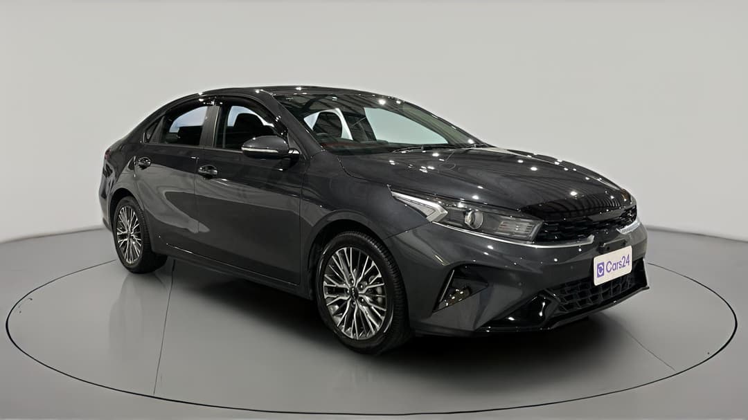 2024 Kia Cerato Sport, Automatic, 19059 km, Right Front Diagonal (45- Degree) View