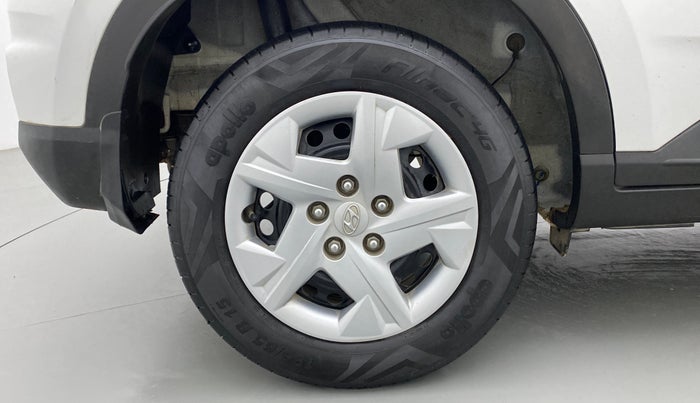 2021 Hyundai VENUE S 1.2, Petrol, Manual, 20,186 km, Right Rear Wheel