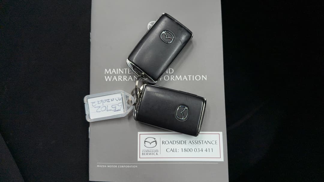 2024 Mazda 2 G15 Pure, Automatic, 29714 km, Key Close-up