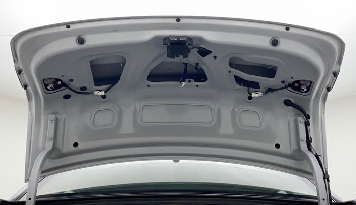 2018 Hyundai Xcent SX 1.2, Petrol, Manual, 33,099 km, Boot Door Open