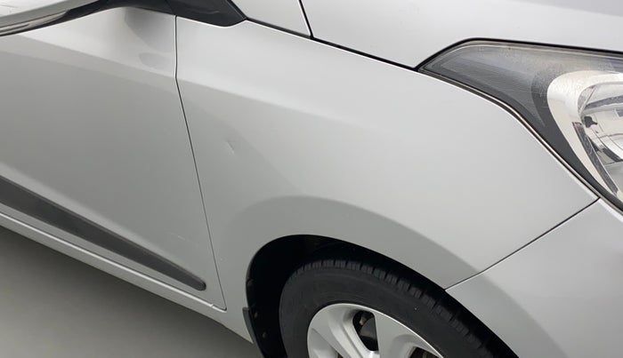 2018 Hyundai Xcent SX 1.2, Petrol, Manual, 33,099 km, Right fender - Paint has minor damage