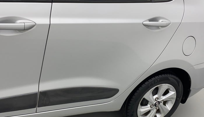 2018 Hyundai Xcent SX 1.2, Petrol, Manual, 33,099 km, Rear left door - Minor scratches