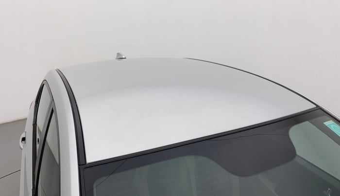2018 Hyundai Xcent SX 1.2, Petrol, Manual, 33,099 km, Roof - <3 inch diameter