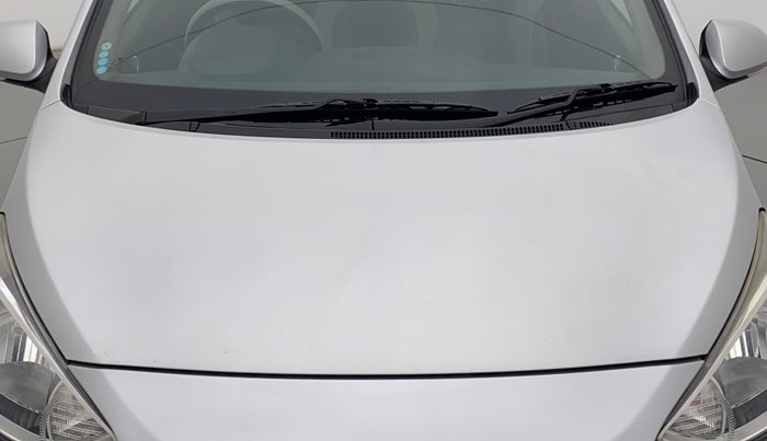 2018 Hyundai Xcent SX 1.2, Petrol, Manual, 33,099 km, Bonnet (hood) - Paint has minor damage