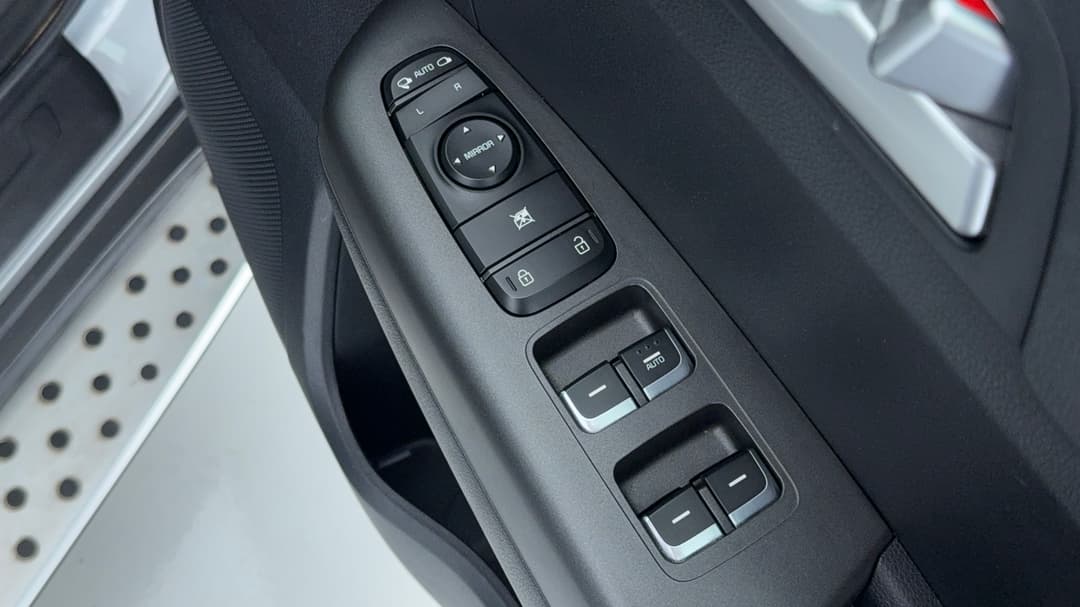 2018 Kia Sportage Ao Edition, Automatic, 130330 km, Drivers Side Door Panel Controls
