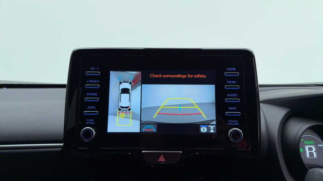 2022 Toyota Yaris Cross Urban Hybrid (two-tone), Automatic, 87993 km, Parking Camera