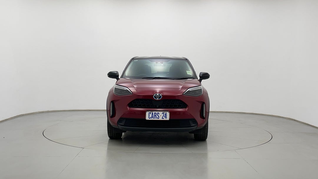 2022 Toyota Yaris Cross Urban Hybrid (two-tone), Automatic, 87993 km, Front View