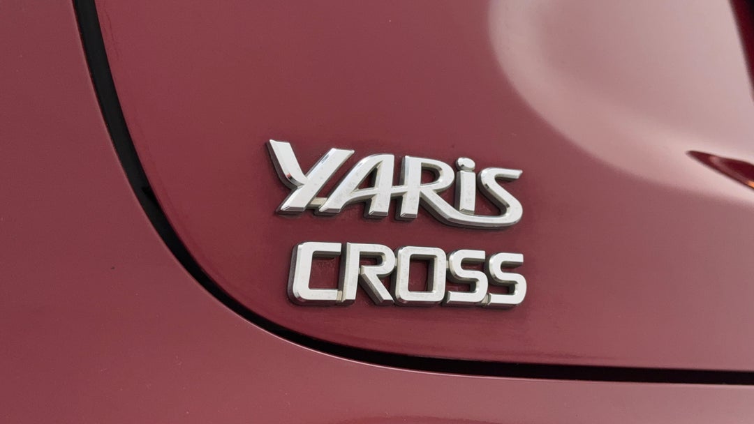 2022 Toyota Yaris Cross Urban Hybrid (two-tone), Automatic, 87993 km, Badge (Boot Left Side)