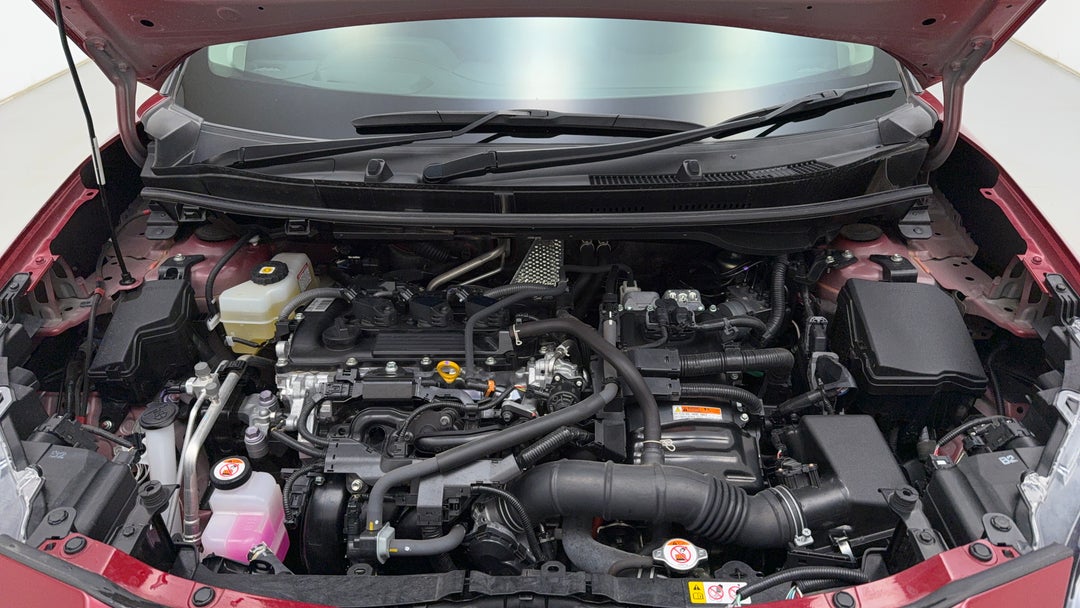 2022 Toyota Yaris Cross Urban Hybrid (two-tone), Automatic, 87993 km, Open Bonnet (Engine)