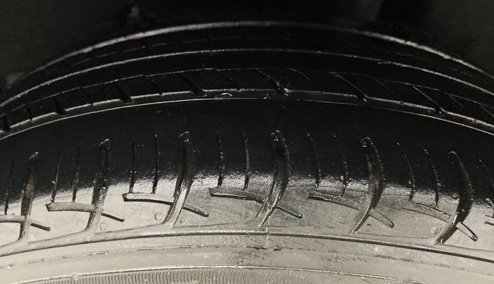 2018 Maruti Baleno DELTA 1.2 K12, Petrol, Manual, 28,342 km, Left Rear Tyre Tread