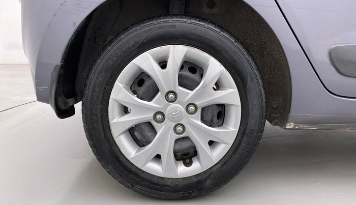2014 Hyundai Grand i10 MAGNA 1.2 KAPPA VTVT, Petrol, Manual, 26,754 km, Right Rear Wheel