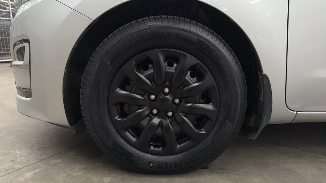 2018 Kia Carnival S, Automatic, 109077 km, Left Front Wheel