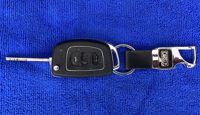 2015 Hyundai Xcent S 1.2, Petrol, Manual, 79,910 km, Key Close Up