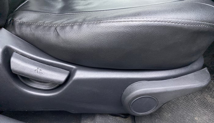 2015 Hyundai Xcent S 1.2, Petrol, Manual, 79,910 km, Driver Side Adjustment Panel
