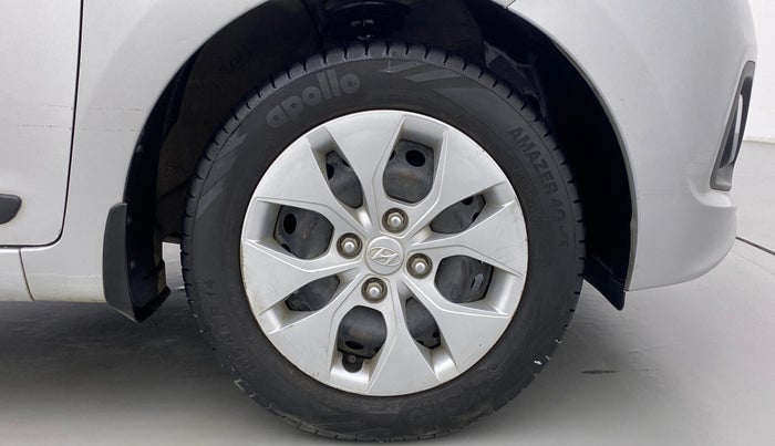 2015 Hyundai Xcent S 1.2, Petrol, Manual, 79,910 km, Right Front Wheel