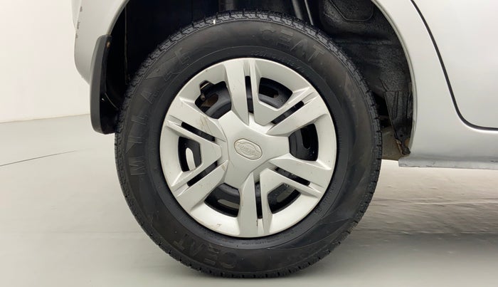 2016 Datsun Redi Go T (O), Petrol, Manual, 92,375 km, Right Rear Wheel