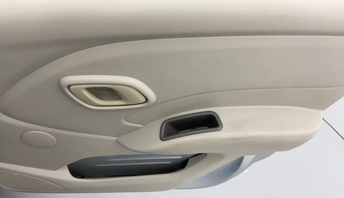 2016 Datsun Redi Go T (O), Petrol, Manual, 92,375 km, Driver Side Door Panels Control