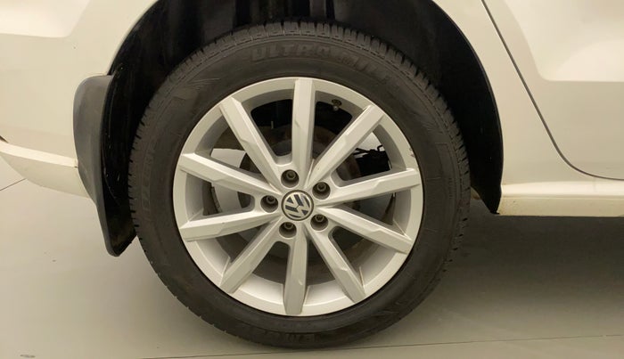 2017 Volkswagen Ameo HIGHLINE1.2L PLUS 16 ALLOY, Petrol, Manual, 47,924 km, Right Rear Wheel