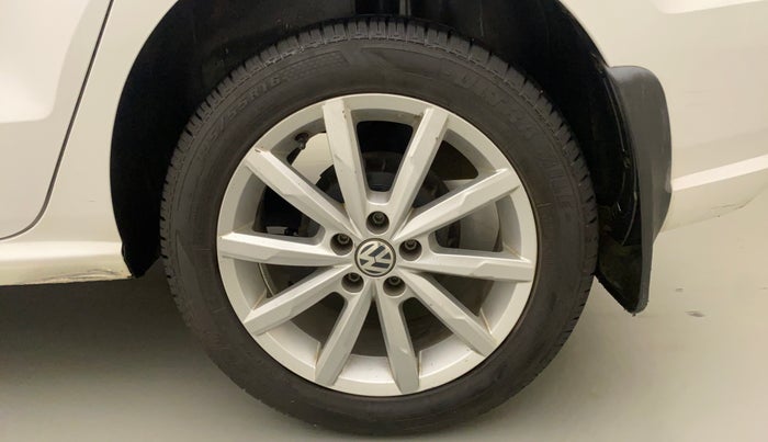 2017 Volkswagen Ameo HIGHLINE1.2L PLUS 16 ALLOY, Petrol, Manual, 47,924 km, Left Rear Wheel