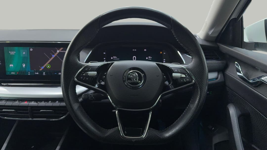 2021 SKODA Octavia 110 Tsi Style, Automatic, 105138 km, Steering Wheel Close-up