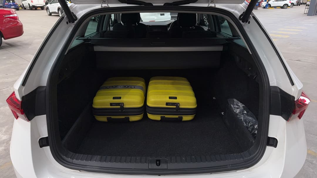 2021 SKODA Octavia 110 Tsi Style, Automatic, 105138 km, Boot Inside View with Luggage