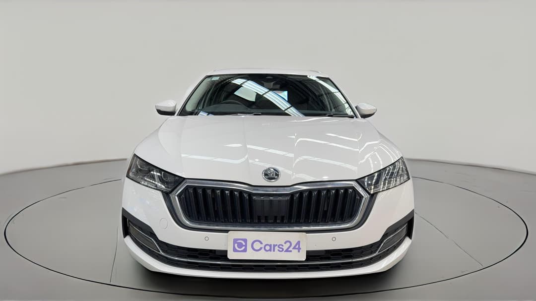 2021 SKODA Octavia 110 Tsi Style, Automatic, 105138 km, Front View