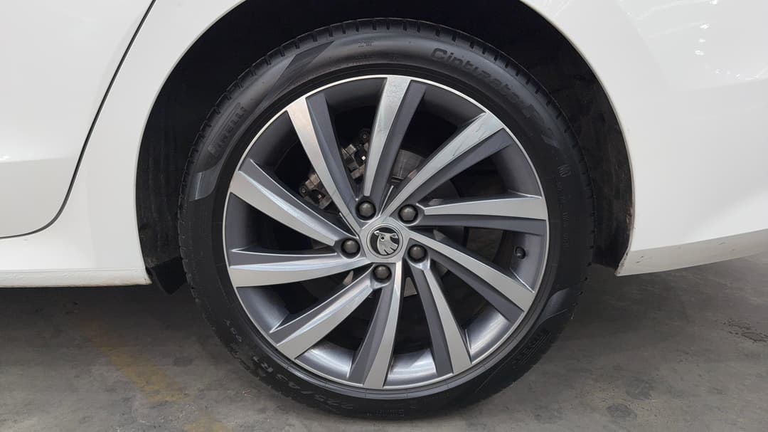2021 SKODA Octavia 110 Tsi Style, Automatic, 105138 km, Left Rear Wheel