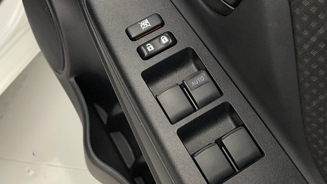 2019 Toyota Yaris Ascent, Automatic, 40397 km, Drivers Side Door Panel Controls