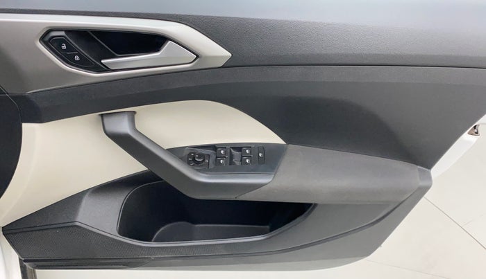 2021 Volkswagen TAIGUN HIGHLINE 1.0 TSI MT, Petrol, Manual, 25,192 km, Driver Side Door Panels Control