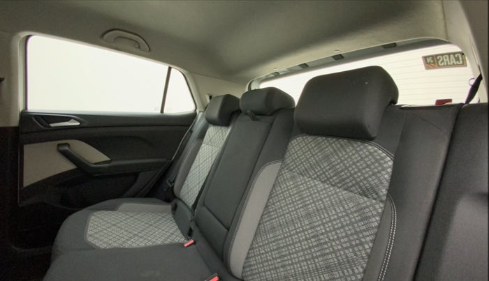 2021 Volkswagen TAIGUN HIGHLINE 1.0 TSI MT, Petrol, Manual, 25,192 km, Right Side Rear Door Cabin