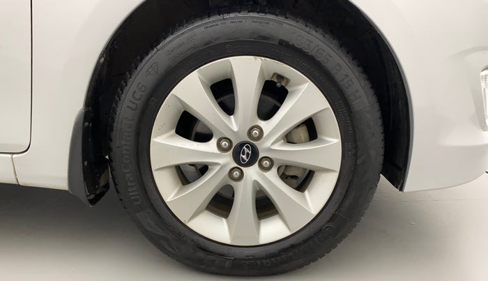 2015 Hyundai Verna FLUIDIC 4S 1.6 VTVT S, Petrol, Manual, 61,311 km, Right Front Wheel