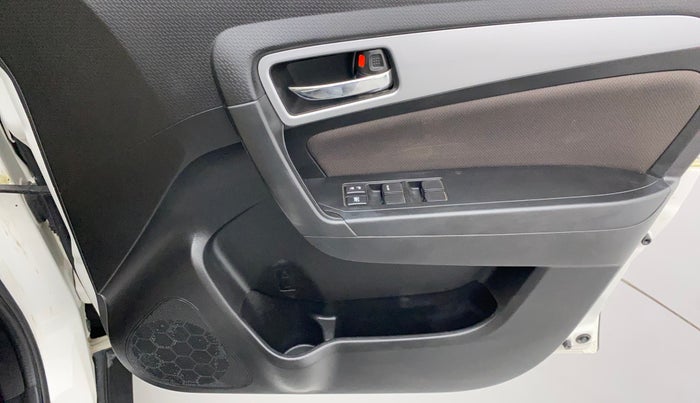 2022 Toyota URBAN CRUISER HIGH GRADE AT, Petrol, Automatic, 18,692 km, Driver Side Door Panels Control