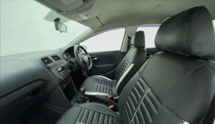 2018 Volkswagen Ameo COMFORTLINE 1.0, Petrol, Manual, 63,554 km, Right Side Front Door Cabin