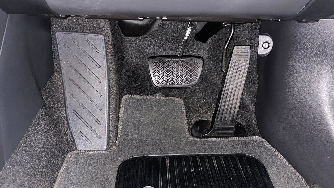Pedals and Footmat