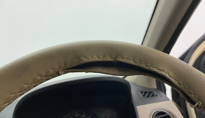 2016 Hyundai Xcent S 1.1 CRDI, Diesel, Manual, 99,508 km, Steering wheel - Steering cover is minor torn