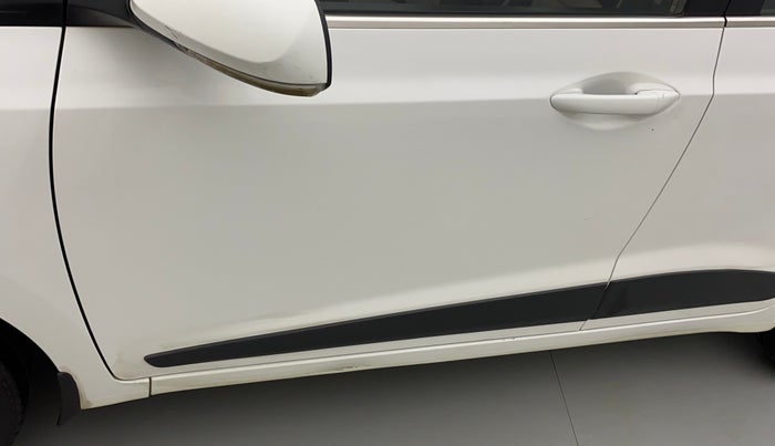 2016 Hyundai Xcent S 1.1 CRDI, Diesel, Manual, 99,508 km, Front passenger door - Slightly dented